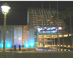 夜の神戸メリケンパークオリエンタルホテル｜神戸港メリケンパークの夜景