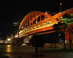 北公園から眺める神戸大橋の夜景画像｜神戸市中央区ポートアイランド